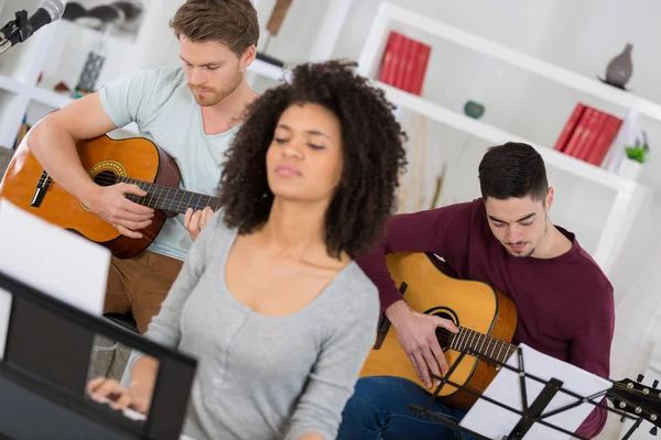 Home Band Learning New Song Together — Stock Photo, Image