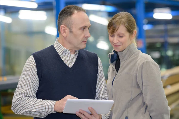 Fornire Informazioni Partner Commerciale — Foto Stock