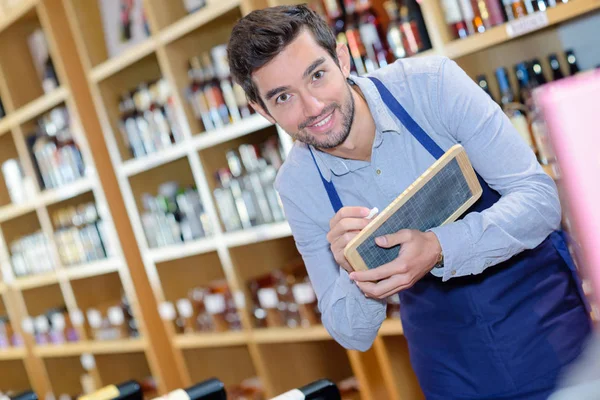 Sommelier Está Escribiendo Menú Tablero —  Fotos de Stock