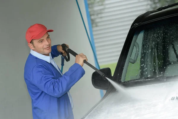 Man Worker Washing Car Car Wash — Stock Photo, Image