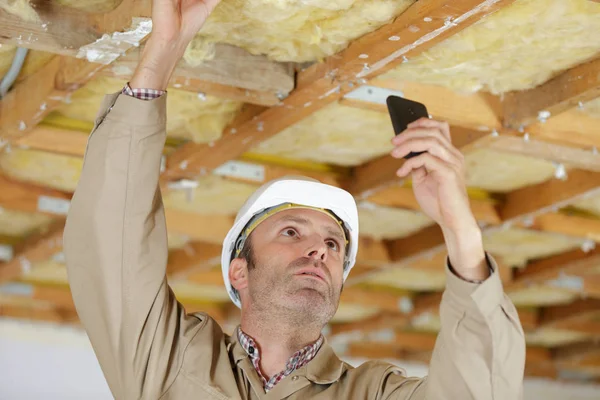 Arquitecto tomando una foto — Foto de Stock