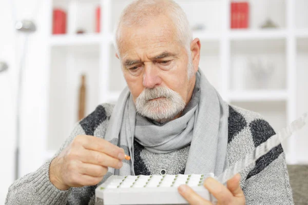 Tecnologia persone e stile di vita concetto — Foto Stock