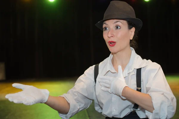 Portrait Female Mime Artist Acting — Stock Photo, Image