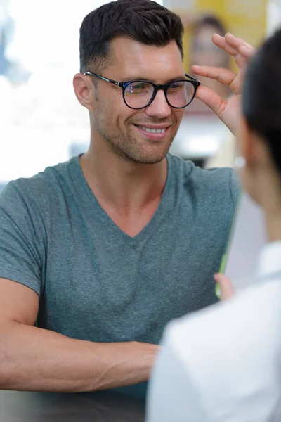 Homem Com Óculos Ópticos — Fotografia de Stock