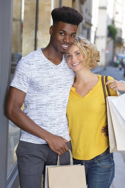 Bella Coppia Mostrando Loro Amore — Foto Stock