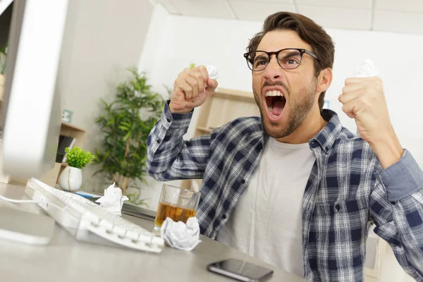 Angry Upset Man Drinking Alcohol — Stock Photo, Image