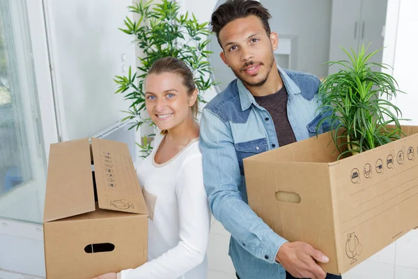 Retrato Casal Sua Nova Casa — Fotografia de Stock