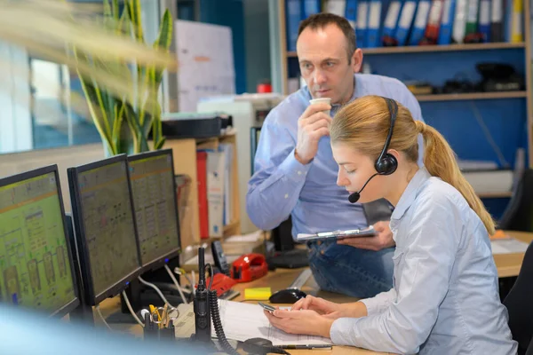 Klantenservice Toezichthouder Voor Telecommunicatie — Stockfoto