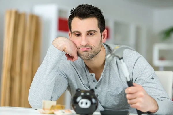 Jong Bezorgd Moet Breken Een Spaarvarken Geld Bank — Stockfoto