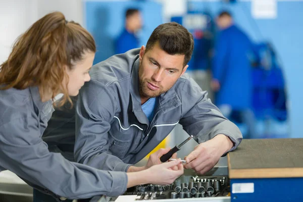 Portrét Mechanické Poradkyně Učednice — Stock fotografie