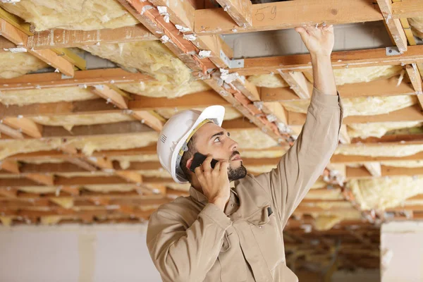 Engineer Working Outdoor Project Talking Phone — Stock Photo, Image