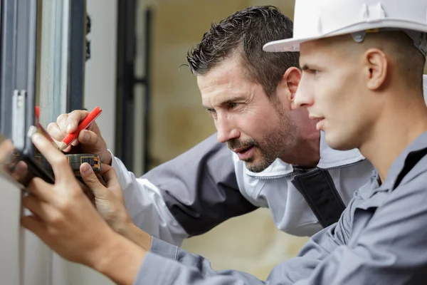 Falegnami Che Lavorano Cantiere — Foto Stock