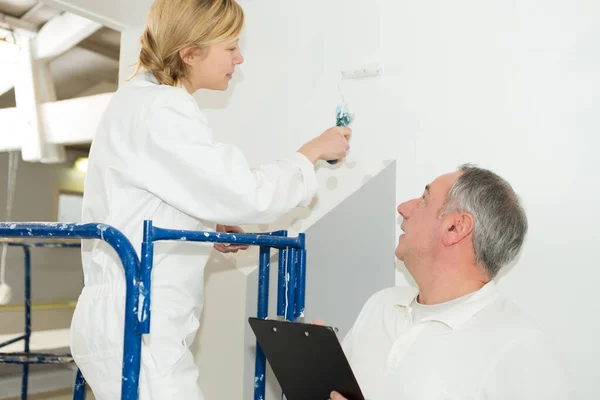 Female Industrial Painting Apprentice Painting Wall White — Stock Photo, Image