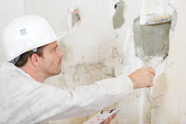 Lavoro Controllando Stato Muro — Foto Stock