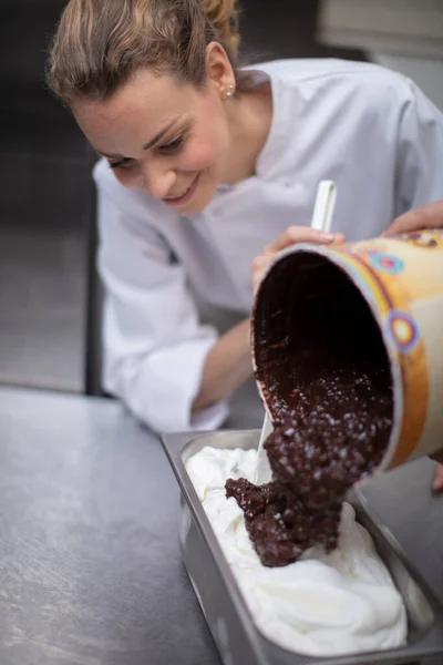 Woman Working Ice Cream Factory — Stock Photo, Image