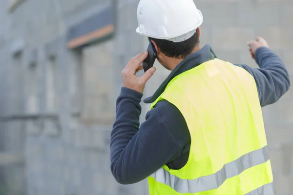 Elektrotechniker Arbeitet Freien — Stockfoto