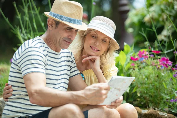 Mature Couple Country Walk — Stock Photo, Image