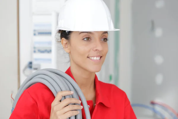 Female Worker Pumping Room — Stock Photo, Image