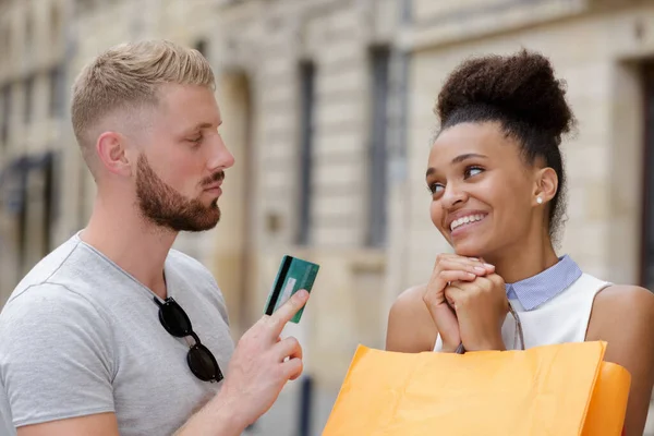 Man Giving His Credit Card Woman — Stock Photo, Image