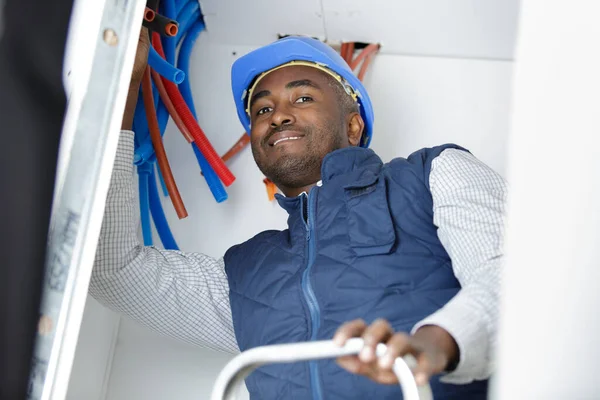 Builder Working Pipes — Stock Photo, Image