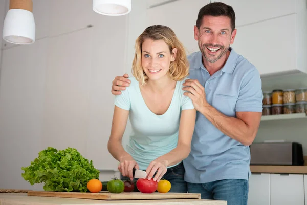 Happy Couple Cooking Dinner Together Kitchen Home — Stock Photo, Image