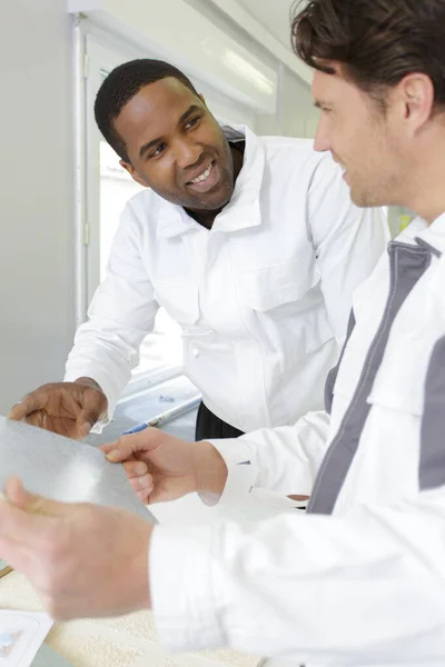 Two House Painters Talking — Stock Photo, Image