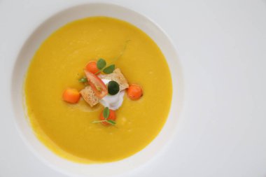 Plaka çorba üstten görünüm