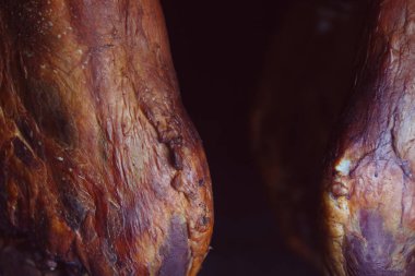 Prosciutto, İtalyanca bir kurutma odasında hams.