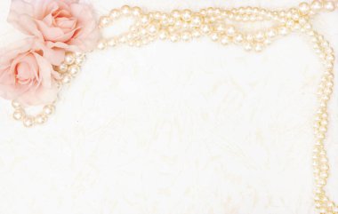 Kadınsı güzellik arka plan, perals ve çiçekler