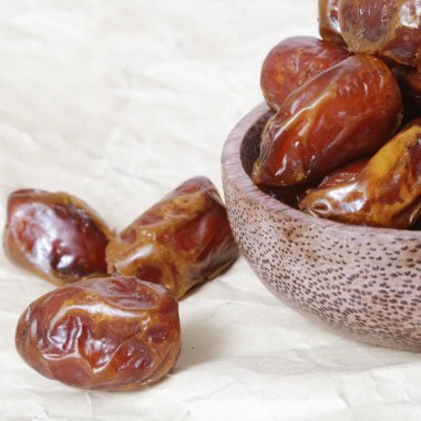 Küçük kase kurutulmuş tarihleri