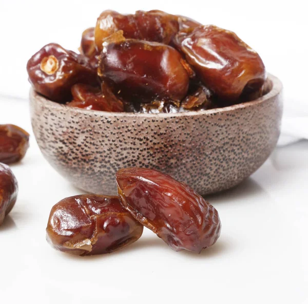 Dried Dates Small Bowl Studio Shoot White — Stock Photo, Image