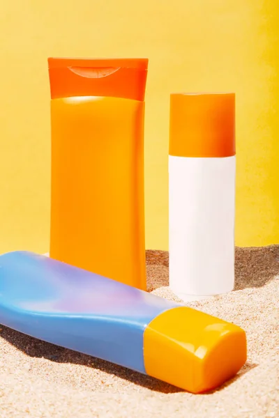 Lege Zonnebrand Lotion Container Bescherming Van Huid Tijdens Vakantie — Stockfoto