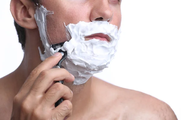 Joven Afeitándose Barba — Foto de Stock