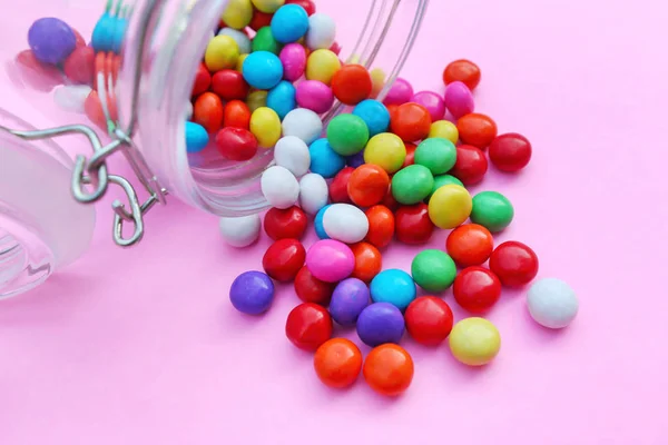 Bunte Bonbons Glas — Stockfoto