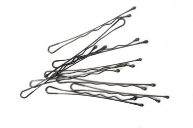 Bobby pin / beyaz arka plan üzerinde saç tokaları