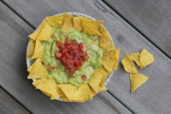 Guacamole Čipy Připravené Jídlu — Stock fotografie