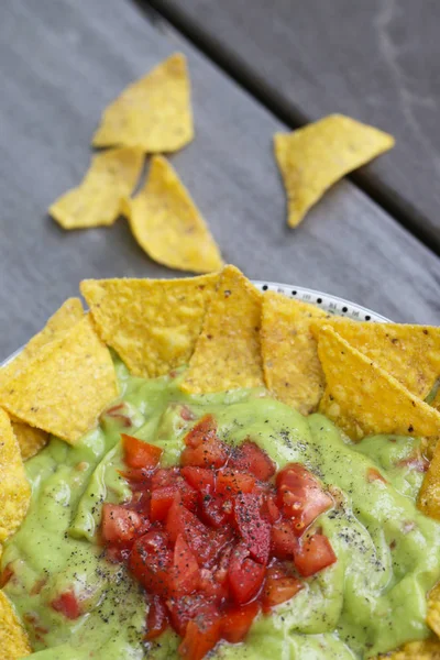 Guacamole Čipy Připravené Jídlu — Stock fotografie