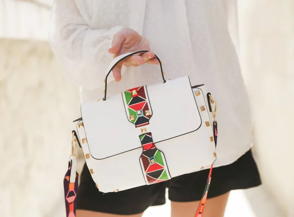 Fashionable Woman White Bag Her Hands — Stock Photo, Image