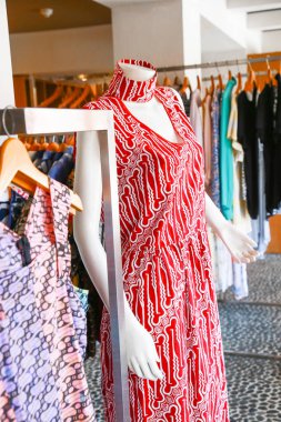 Modern alışveriş giyim