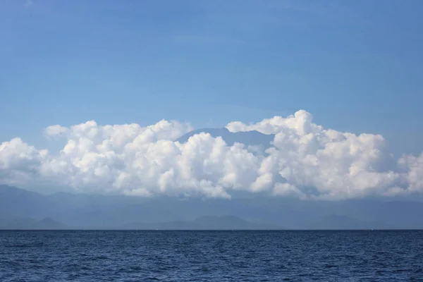 Paesaggio Oceanico Con Cielo Blu Chiaro — Foto Stock