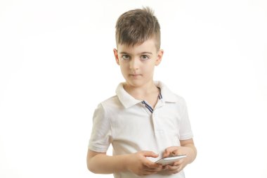 Akıllı telefon, çocuklar cep telefonları bağımlılık kavramı ile küçük çocuk stüdyo çekim