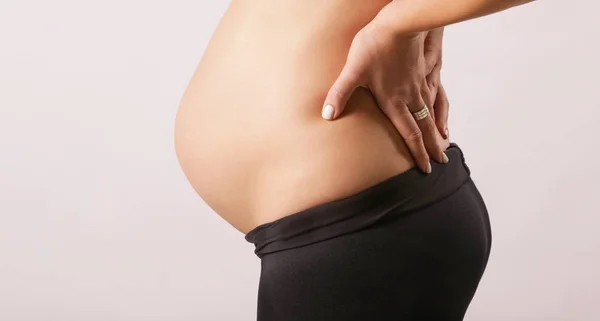 Kobieta Ciąży Pleców — Zdjęcie stockowe