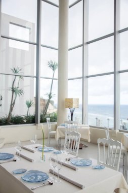 Okyanus manzaralı modern tasarlanmış Restoran