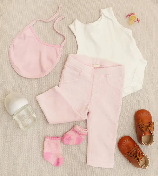 Rosa Vit Baby Flicka Outfit — Stockfoto