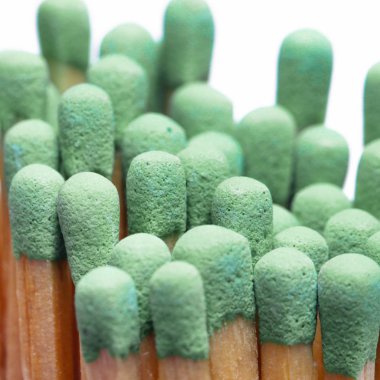 Beyaz izole olarak yanmamış matchsticks