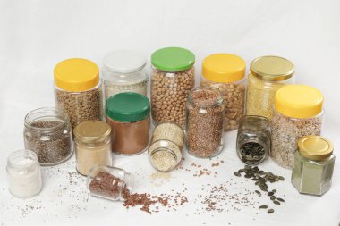 Kavanoz tahıl, tohum, baklagiller, un ve çeşitli Üstten Görünüm