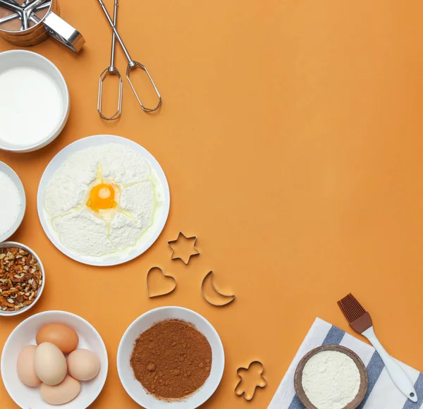 Vytvoření Recept Pohled Shora Složky Potraviny Oranžové Pozadí Vaření Koncepce — Stock fotografie