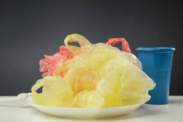 Quanta Plastica Mangi Plastica Piatto Concetto Inquinamento Plastica — Foto Stock