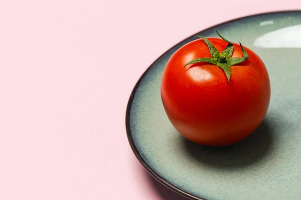 Fresh Picked Red Tomato Plate — Stock Photo, Image