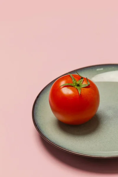 Fresh Picked Red Tomato Plate — Stock Photo, Image